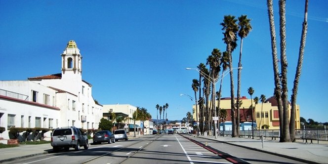 CLICK to continue: Beach Street