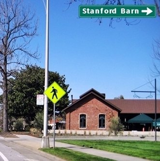 CLICK to go RIGHT into Stanford Barn parking lot from Welch Road